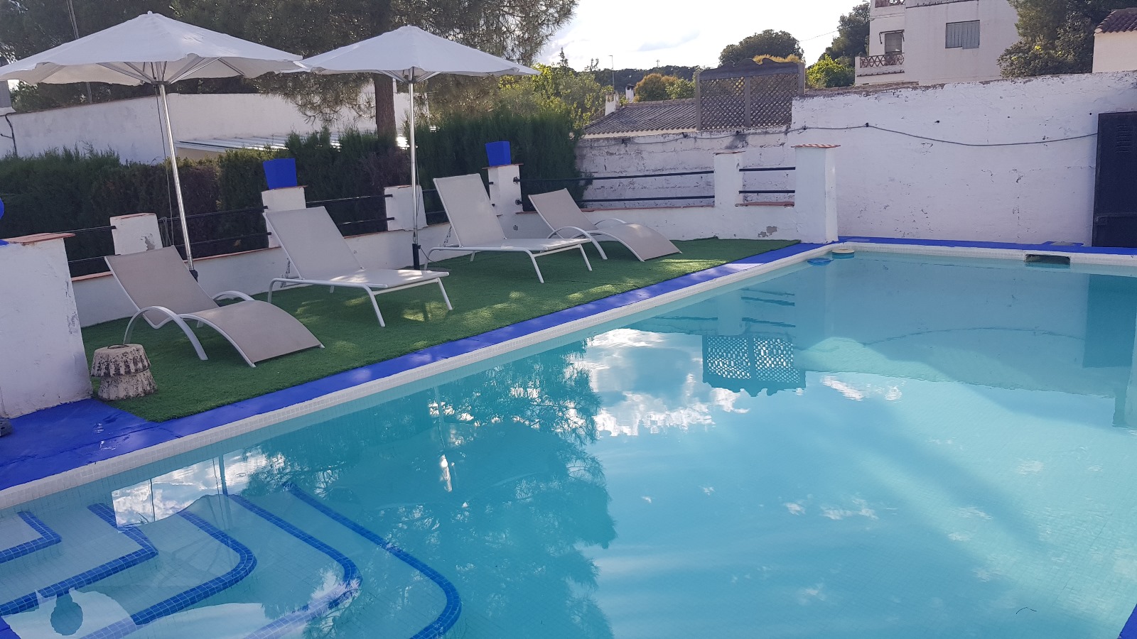 Piscina de la casa vacacional en Cerro Muriano